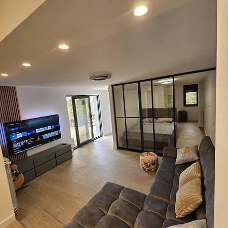 Apartment New Open Space