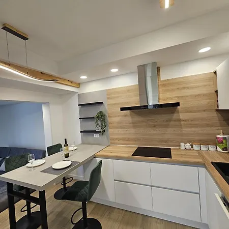 Apartment New Open Space Pula
